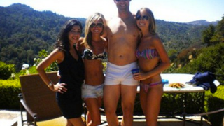 Was Pat Burrell Dancing Shirtless In A Philly Bar Last Night?